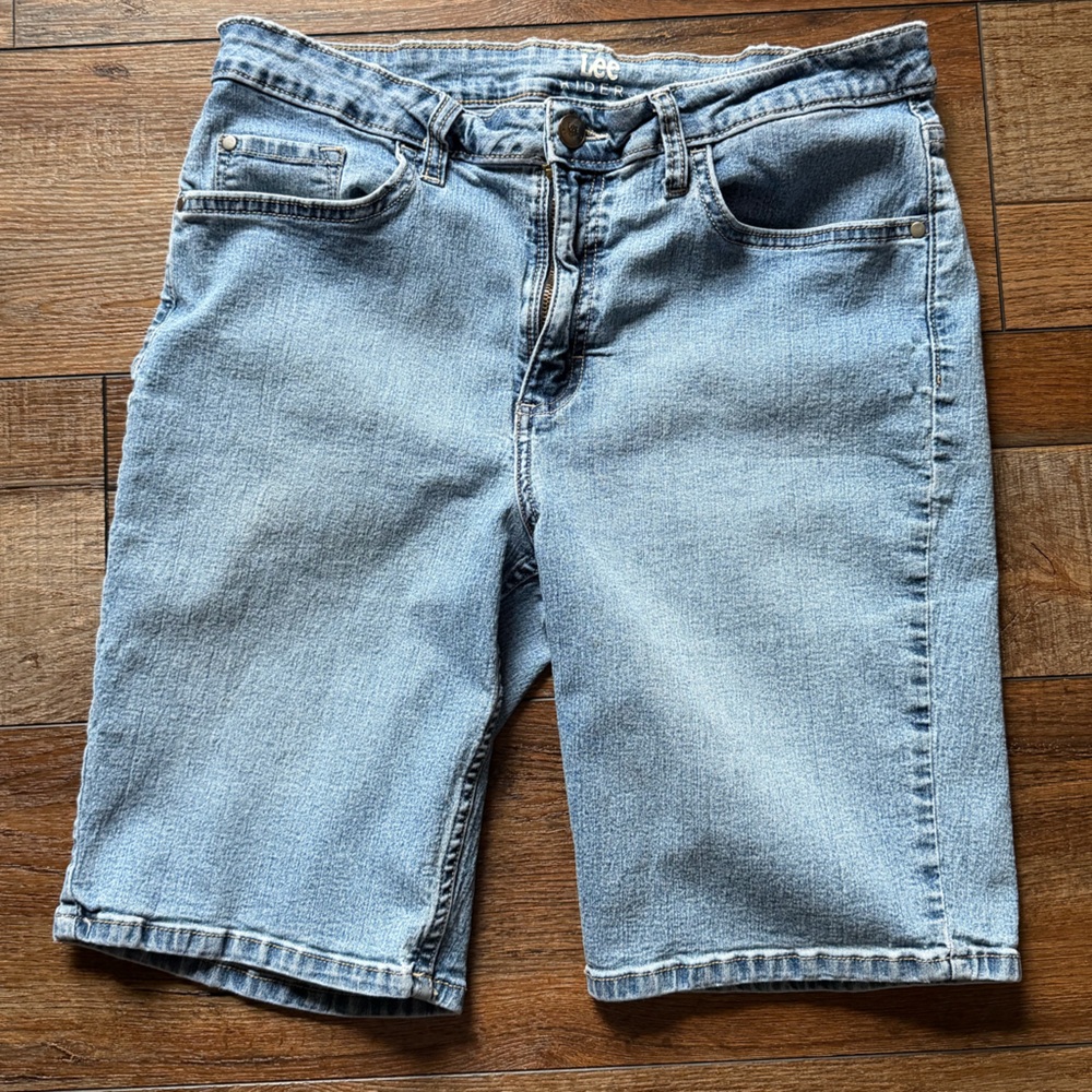 Riders by Lee Classic Women’s Blue Denim Shorts